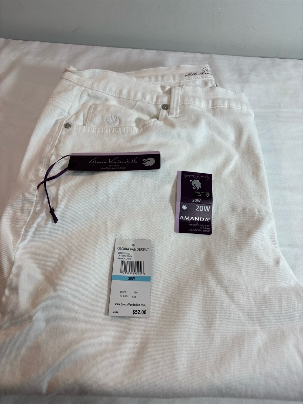 Gloria Vanderbilt Amanda High-Rise White Women’s Jeans. 1278